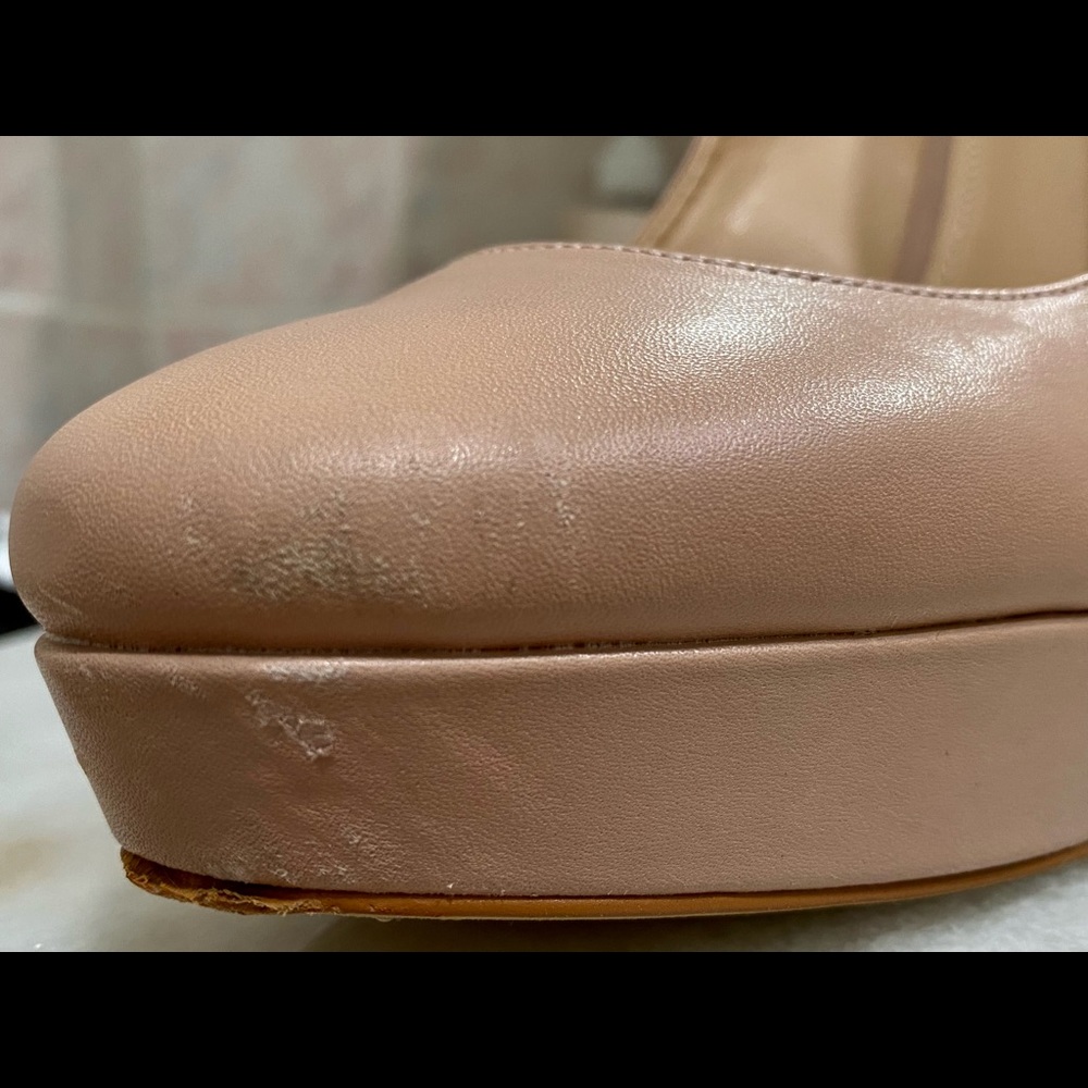 Vince Camuto Pumps - Picture 8 of 9